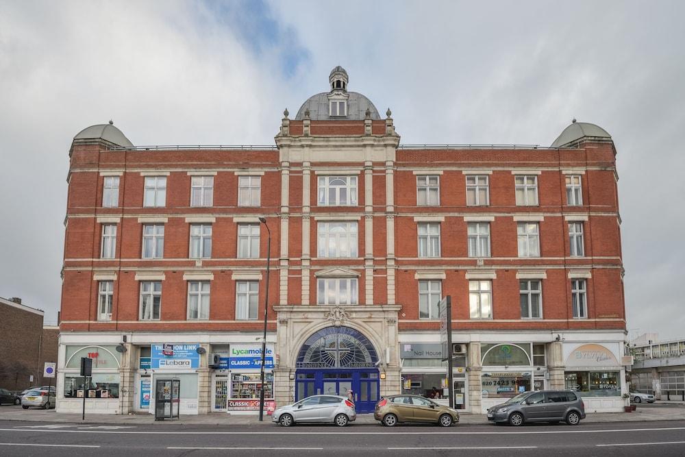 Marlin Apartments Commercial Road - Limehouse London Exteriör bild