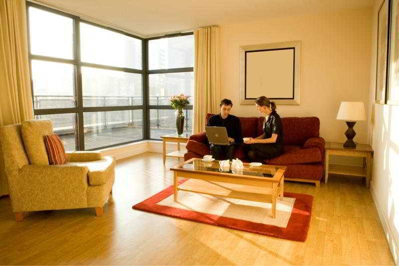 Marlin Apartments Commercial Road - Limehouse London Exteriör bild